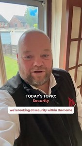 🇬🇧Home Buyer Guide -🏡 What Surveyors Look for When Checking Security #ukproperty #homebuyertips