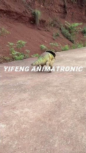 Amazing Animatronic Robot Dog Comes to Life! Realistic Walking Animal