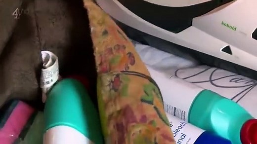 Obsessive Compulsive Cleaners S04E02 Country House Rescue