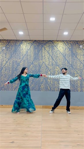 Char Kadam | Dance Choreography | Couple Love #coupledance #romanticsong #viralshorts 🥰🧿✨