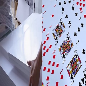 Proses pembuatan kartu remi yang luar biasa 😆👌 | DanR