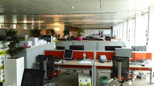 Plus de 25.000 emplois supprimés par les entreprises américaines: les effets de l'IA commencent à se faire sentir sur le marché du travail