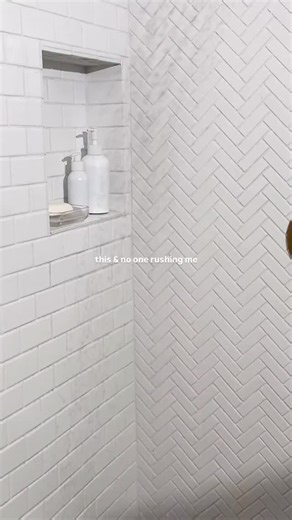 Repair with every rinse. With the Keraphix Damage Repair system, 3 steps is all you need to heal visible signs of damage. From the first wash, the formula infused with Keratin Protein and Black Rice supports healing from the inside out. #NexxusHair #NexxusLevel | Nexxus