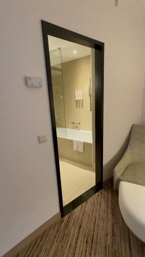 Cologne Marriott Hotel Köln, Germany. Room Tour.