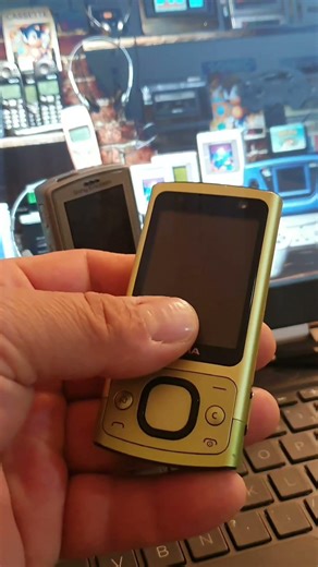 Classic Slider Phones Make the Best Sounds 🎶