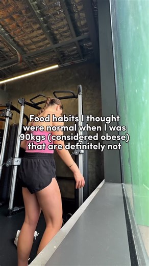 Janey on Instagram: "Straight to the point 👇🏼 One: Assuming protein = healthy I would buy so many protein snacks from the health aisle. While they did have protein in them, all the other ingredients would make me feel sick and were actually not great for you. It was highly processed food hidden behind the word protein so it made me think it was healthy. And I was eating so many different kinds in one day!!! Two: Sweet treat after dinner every day For some people that’s fine but for me it wasn’