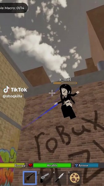 Exploring Da Hood in Roblox: A Custom Experience