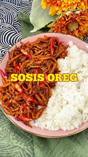 543K views · 1.3K reactions | [SAVE AJA DULU] SOSIS OREG menu yang super sat set bikin kenyang! Beneran cocok nih buat sahur bikinnya simple! SOSIS OREG: 2 buah sosis kenzler 1 sdm margarin 3 buah bawang putih 4 buah cabe merah keriting 1 sdm kecap manis 1 sdm saus sambal #sosisoreg #sosis #menusahur | Firhan | Facebook