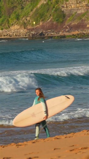 Newport Beach Sunrise Surf, Northern Beaches, Sydney