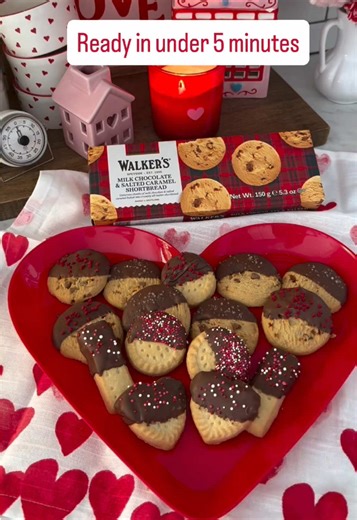 Chocolate Dipped Valentine Shortbread! #walkersshortbread #shortbread #recipe #chocolate #valentines