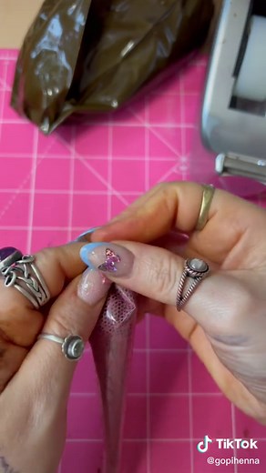 Filling and Sealing a Henna Cone: A Storytime Tutorial