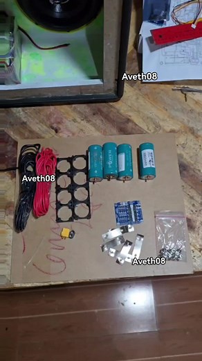 Diy Bluetooth Speaker 32700 battery 6,500mah 4s 12v BMS 12v 20a 6,500mah Not for sale I don't accept work Share video for ideas only #diy #diyprojects #music #musiclover #speaker #speakerbox #sound #soundsystem #battery #batterypack #LiFePO4 #LiFePo4battery #12v #bluetoothspeaker | Albert N. Buenaventura