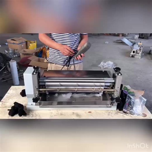 Paper Gluing Machine Variable Speed Gluing Machine Paper Sheet Pasting Glue with Pump Factory Sales Case Packaging