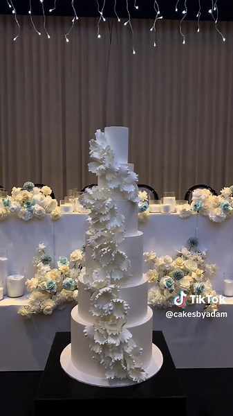 Elegant Wedding Cake Decorating Ideas