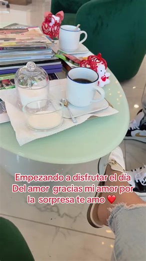 ♍️ 😈 LAUCHY 💜 😘 (@leonoragreda)’s videos with sonido original - david_12cd