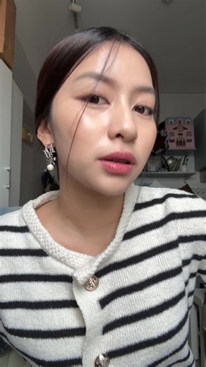 G2G's New Cushion Makeup: Flawless Skin Finish