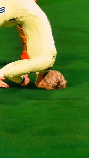 that's gonna hurt 🤕 (u/Spacenbeee) #fyp #footballtiktok #soccer #fifa #fifa22
