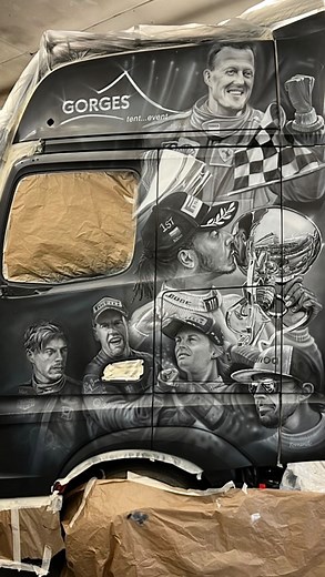 71 reactions | „Formula 1 Legends Truck - Hand-Painted Masterpiece by...