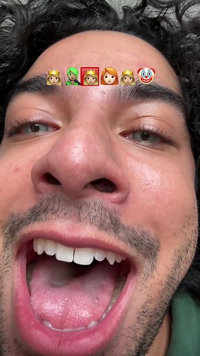 Creative Singing Emoji Combos with Voice Effects