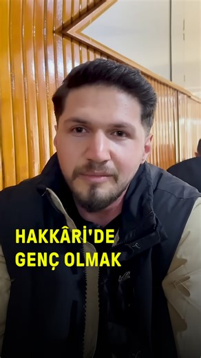 +90 on Instagram: "Hakkâri'de genç olmak ne demek? Hakkâri'de yaşayan gençlere sorduk. İlk kez Mart 2024'te yayınlanan bu röportajın tamamı "Hakkâri'de bir ömür" başlığı ile +90 YouTube kanalında. Hakkâri'de ne yenir? Hakkâri mutfağının öne çıkan lezzetleri arasında Tirşik yemeği, Parmak kebabı ve yöresel Kepaye tatlısı bulunur. Bu yemekler genellikle et ve bulgur ağırlıklıdır. Hakkâri nerenin neyi meşhur? Hakkâri, özellikle yüksek dağları (Cilo ve Sat Dağları) ve yöresel kilimleri (Şemdinli, Yü