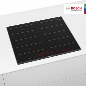 Η επαγωγική εστία FlexInduction, σας προσφέρει ακάμη μεγαλύτερη ευελιξία και άνεση στο μαγείρεμά σας. Γιατί σας επιτρέπει να τοποθετείτε πολλές κατσαρόλες, τηγάνια και μεγαλύτερα μαγειρικά σκεύη οπουδήποτε επιθυμείτε πάνω στην επιφάνειά της. https://bit.ly/3xJUFT7 | Bosch Home