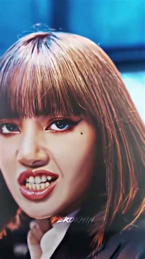 who is the dancing machine of kpop? LISAAA