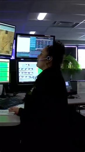 Hubble Reveals the Hidden Secrets of Comet 3I/ATLAS NASA’s Hubble Telescope has captured mysterious details of interstellar visitor 3I/ATLAS — a comet unlike anything seen before. Its strange motion and rapid disintegration hint at secrets from beyond our solar system. 🌌☄️ #fblifestyle #CometATLAS #HubbleTelescope #SpaceDiscovery #InterstellarObject #NASA #Astronomy #CosmicMystery #SpaceFacts #SimplySpace | Factnomenal