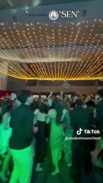Sometimes the taste of the nightlife for students is prom‼️💥 #prom #wellspring #wssg #nightlife #teens #fun #friends #party #student #fyp #viral #cute #nostalgia