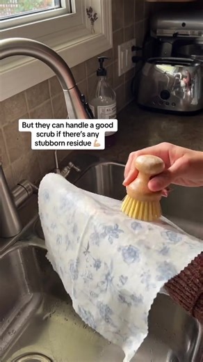 How to Properly Wash Beeswax Wraps for Longevity