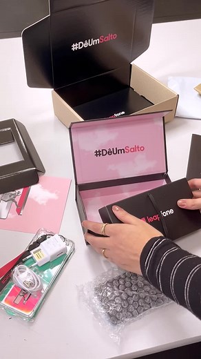 Hoje é dia de mostrar a montagem da LeapBox de upgrade do leaper Heitor 📦 Os detalhes são o ponto principal da nossa experiência. Quem já ta sonhando em receber uma dessa em casa? #DêUmSalto