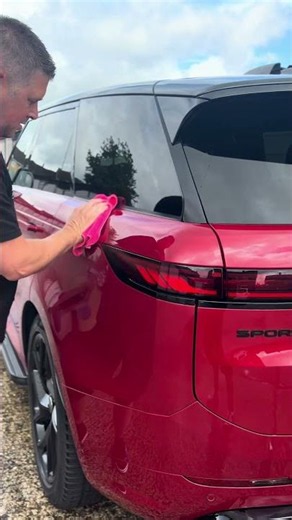 This Red Range Rover Looks Better Than New 😮‍💨🔥 #RangeRover #Detailing #Cars