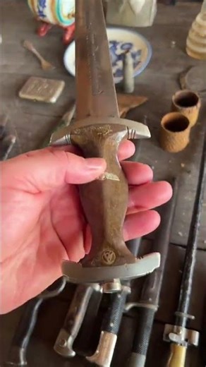 SA dagger ("SturmAbteilung") model 1933. Manufacturer Pack Ernst & Sohne (E. P. & S.), Solingen