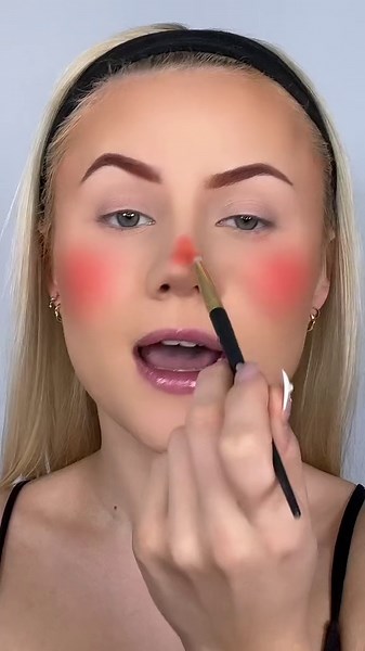 Wizard of Oz–Inspired Makeup Look The Scarecrow Edition