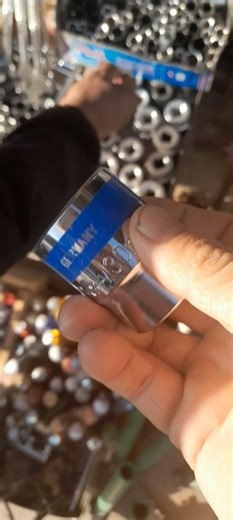 Various multifunctional wrenches, socket wrenches, and different handle types; practical, attract