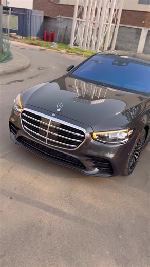 ‼️For Sale‼️ 2021 Mercedes-Benz S580 4MATIC — Luxury that sells itself. Designed for executives who demand comfort, power, and prestige in one drive. This S-Class delivers a first-class experience every time you step in. 💰PRICE: ₦ 190,000,000 🇺🇸 FOREIGN USED ✅ GENUINE CUSTOM DUTY 📩 Dm For Serious Inquiries 📲 07049520916 📍 ABUJA 🇳🇬 🌎 NATIONWIDE DELIVERY 🚚 🔑 Key Features: \t1.\t4.0L V8 Biturbo engine with smooth, powerful performance \t2.\t4MATIC all-wheel drive for maximum stability an