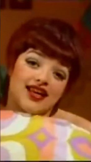 NINA HAGEN in der DDR : "Hatschi Valdera" 1975 #ninahagen #ddr #eastgermany #schlager #deutschrock