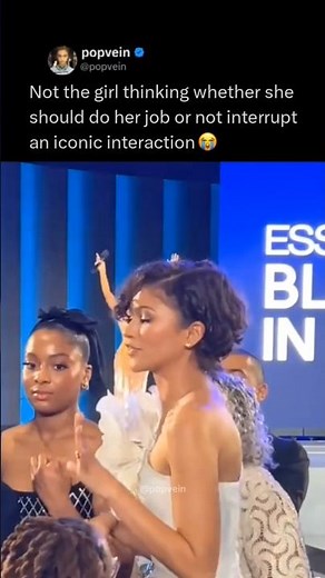 Not the girl thinking whether she should do her job or not interrupt an iconic interaction 😭