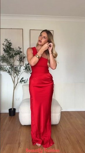 Fashion Try-On That Screams Confidence 👠