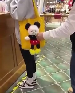 That is such a cute bag 🥰😍 | Fabulous Mom Life