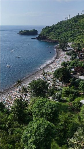 Panorama Pantai dari Atas Bukit 🌿 #explore #travel #beatifulnature