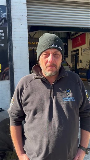 Steve gives us a quick round up of his productive Monday morning at the SimplyDiag.net community hub 👌 What’s your thoughts on his question of the day? Don’t forget if you’re a subscribing member you can book 2 free training days at the hub per year as well as access to our live zoom for technical help all included in your subscription 👌 To join our friendly ‘no trolling’ community visit SimplyDiag.net #strongertogether #automotivediagnostics #automotivecommunity | Simply Diagnostics