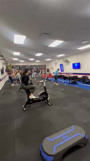 New phase, same FIRE! 🔥 Wednesday cardio at F45 always brings the next level energy! 🏃‍♂️⚡ This new phase is all about showing up, finding your rhythm, and pushing yourself just a little further each time. 🎯 It's easy to maintain momentum with your team by your side, matching your energy, and cheering you on when things get tough. 🙌💯 🔗 Click the link to book a trial today and see what F45 energy feels like! ✨ . Click here: https://f45training.com/studio/orlandpark/ . Call: 630-345-3695 . .