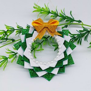 Beautiful Christmas Wreath Making Very Easy Tutorial. Christmas Tree Decorating Ideas With Eva Glitter Wreath. #wreath | Origami Art & Crafts