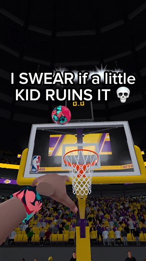 Experience Virtual Reality Basketball in Gym Class VR