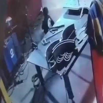 🔘ANGLE GRINDER SAFETY - ALWAYS USE SIDE HANDLE, HOW TO USE AN ANGLE GRINDER