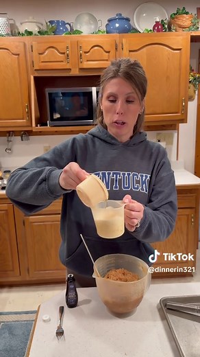 Easy Peanut Butter Cake Recipe: Delicious Dessert!