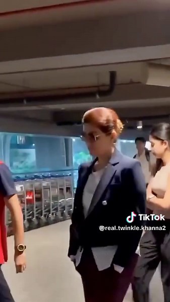 Twinkle Khanna: Insights from Bollywood's Favorite Star