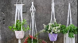Macrame Wall Hanging Shelf, Hanging Plant Shelf Boho Indoor Rope Plant Pot Basket Hanger Holder w/Hangers Kit 50Pcs Feathers Handmade Floating Indoor Plant Wall Shelf