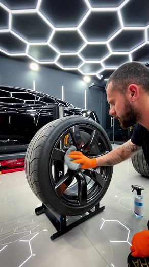 #alphaomegadetailing #professionaldetailer #detailer #foryoupage #4u #rupes #gtr #gtr35 #nissangtr #nissan #fxprotect #fxwheelarmour @dimitris_alpha_omega @stamatis_alpha_omega