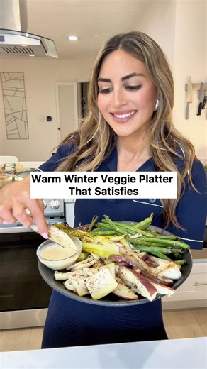 BODi on Instagram: "When the temps drop, I want something warm and filling, without feeling sluggish afterward. This 2B Mindset–approved recipe hits the spot and helps me stay on track. As a registered dietitian, and someone who’s walked this journey myself, I love showing people how to eat in a way that’s full, satisfying, and realistic. You’ll find more meals like this inside my 2B Mindset program, available with your BODi subscription. #BODiPartner"